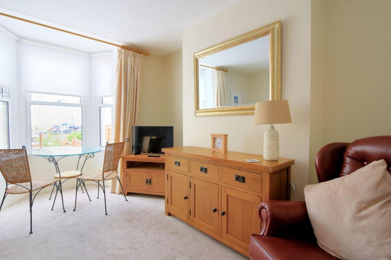 The Garden Suite Lyme Regis Exteriör bild